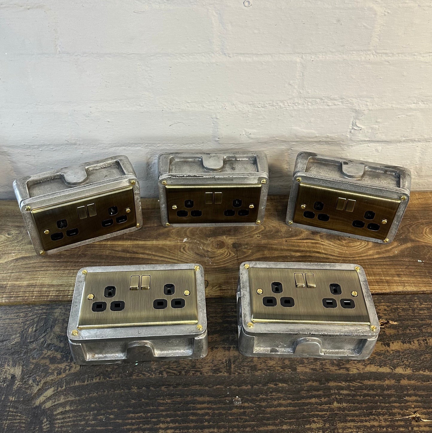 Antique Brass Double Switched 13A Power Socket 230V 13A 2 Gang 2G Solid Cast Metal Conduit Switch Industrial - BS EN Approved