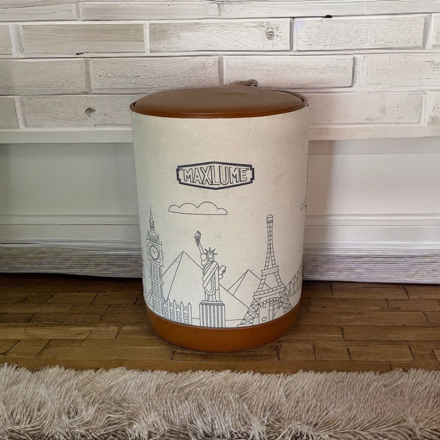 Pouffe ‘Wonders Of The World’ Pouf Solid Base Genuine Leather | Vintage Style | Floor Standing | Man Cave Stool