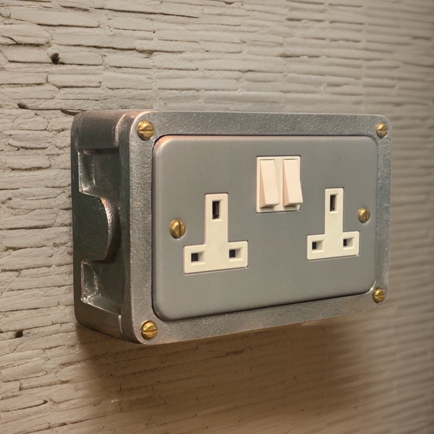 Grey Metal Clad Double Switched 13A Power Socket 230V 2 Gang 2G Socket Cast Metal Conduit Switch Industrial - BS EN Approved Vintage