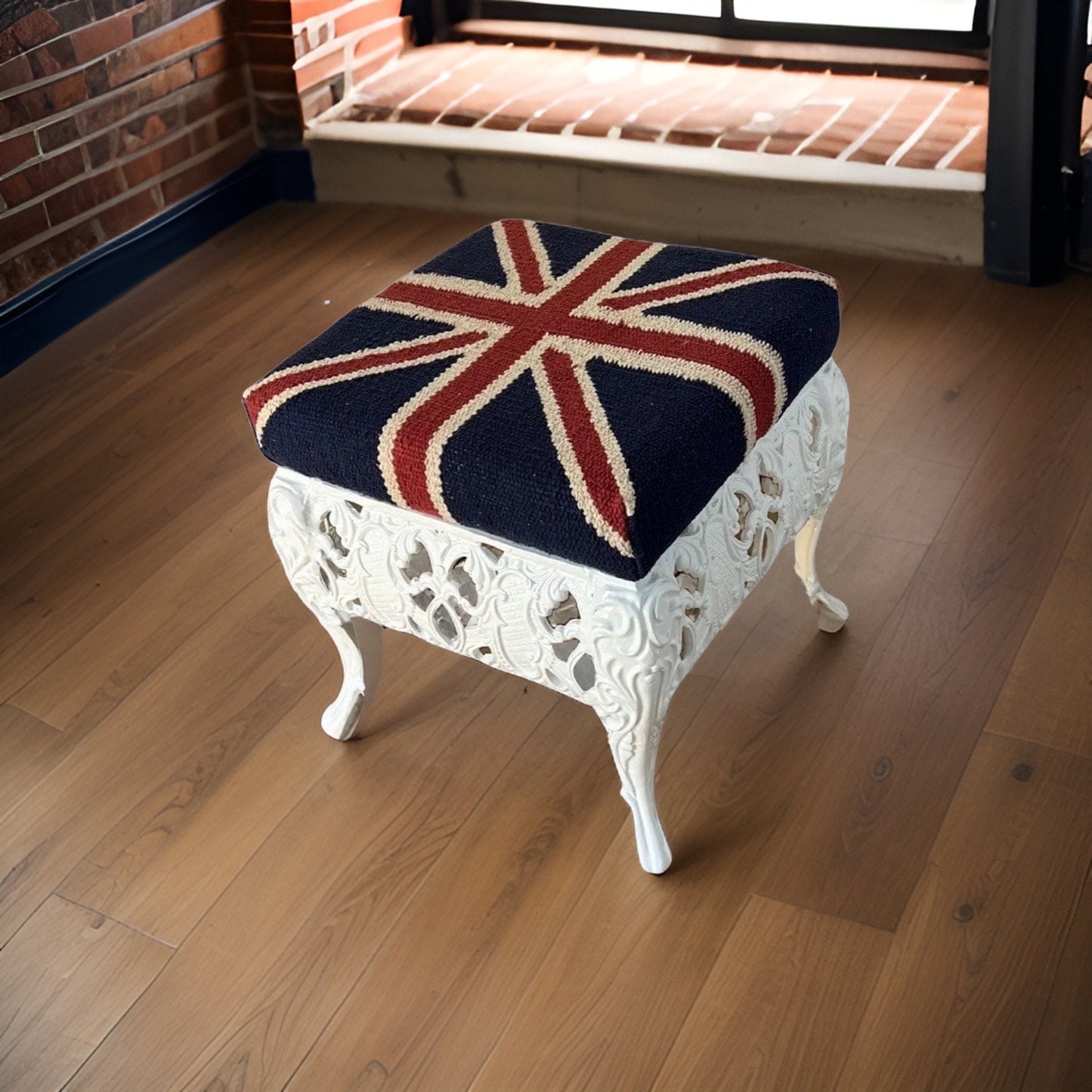 Union Jack Flag Bench | Great Britain | Pouf Solid Base | Vintage Style | Floor Standing | Man Cave Foot Stool