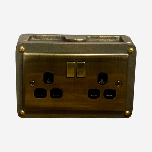 Antique Brass Double Switched 13A Power Socket 230V 13A 2 Gang 2G Solid Cast Metal Conduit Switch Industrial - BS EN Approved