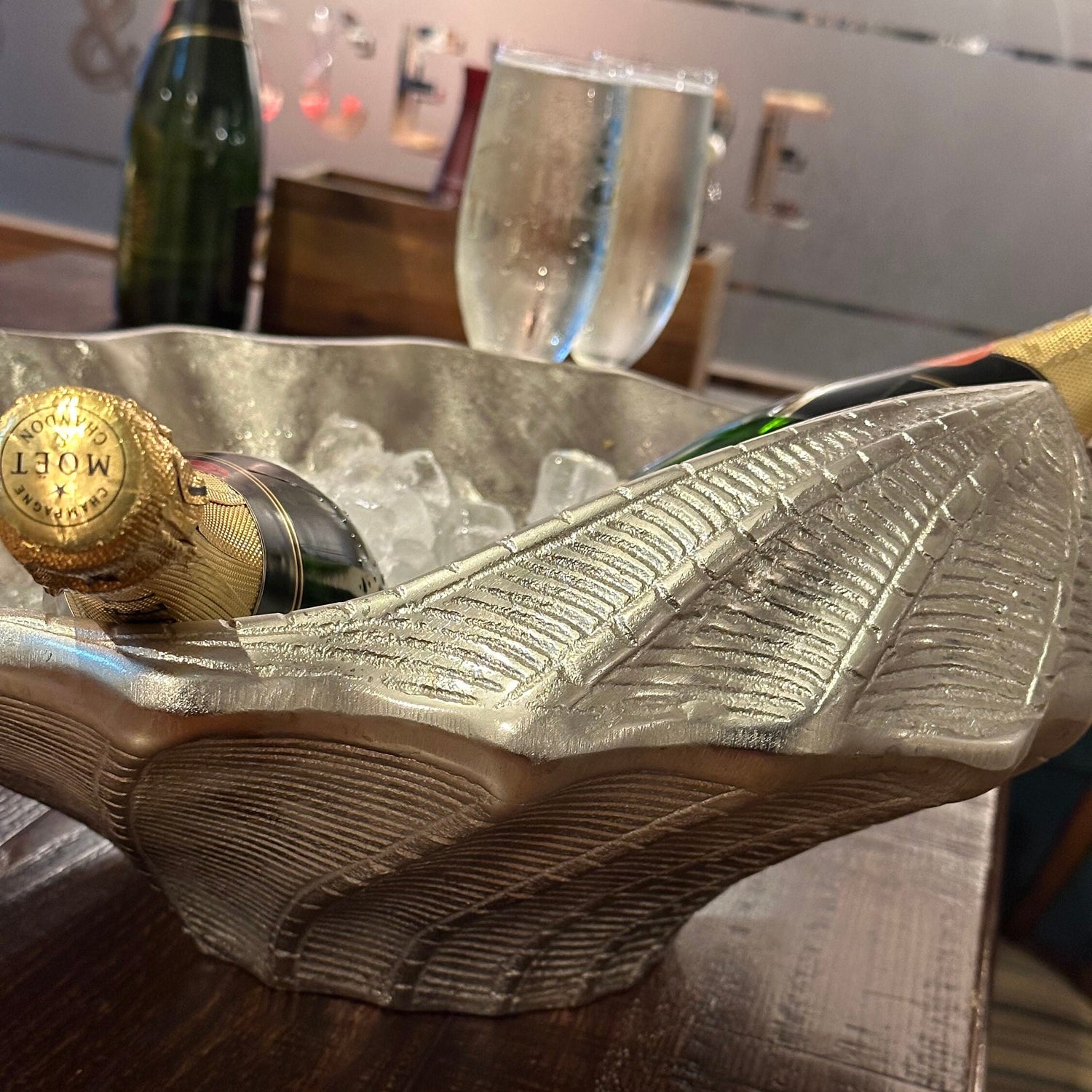 Clam Shell XXL ~ Solid Champagne Ice Bucket ~ Wine Cooler ~ Fruit Bowl