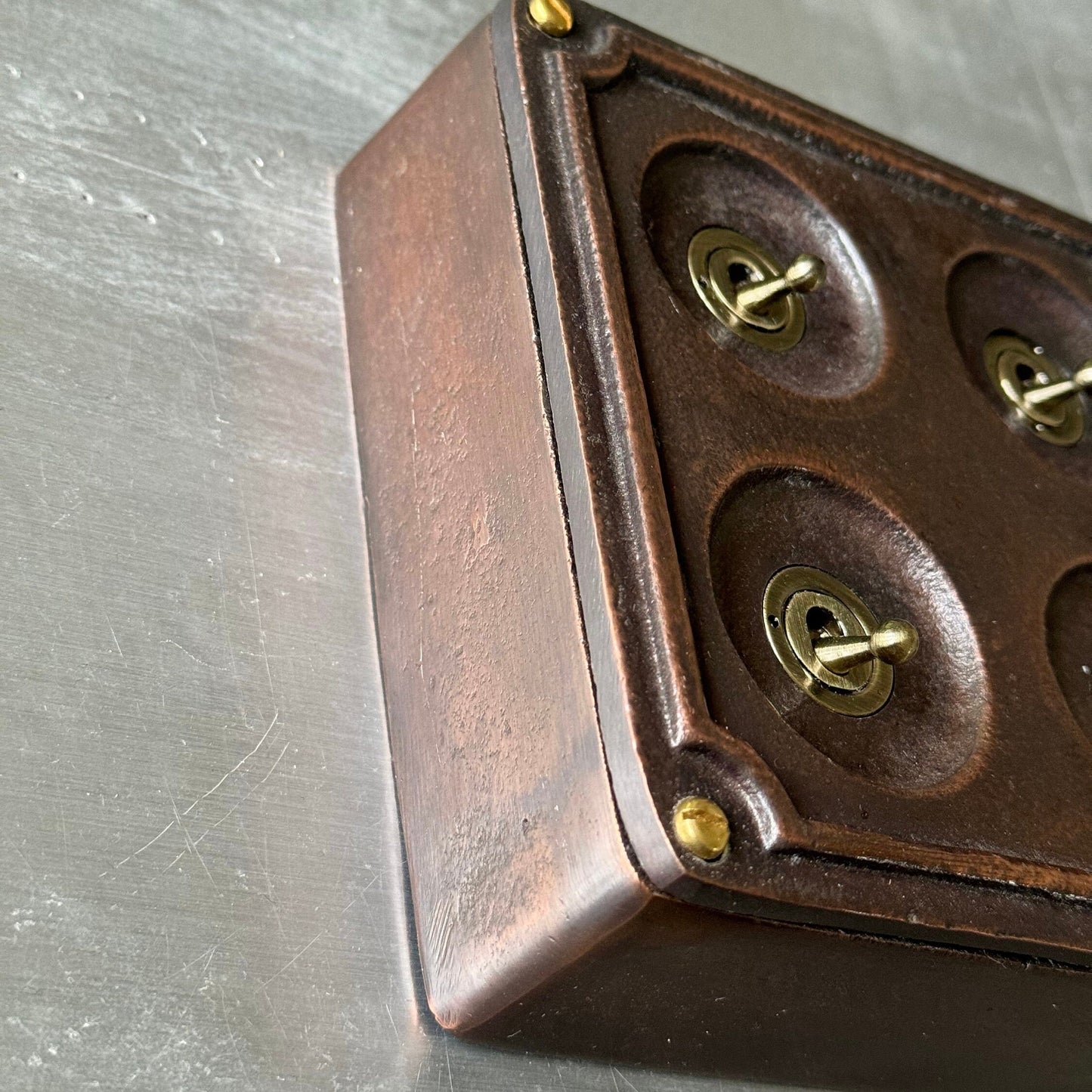 4 Gang 2 Way Solid Antique Copper Metal Surface Mounting Conduit Light Switch Industrial - BS EN Approved