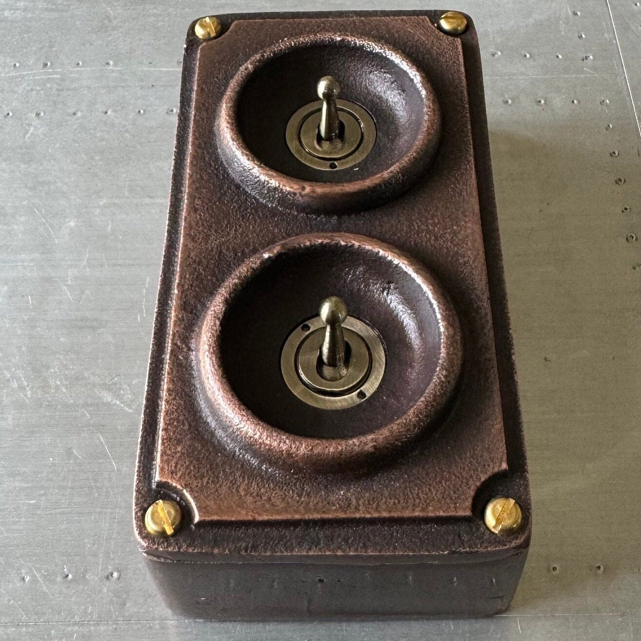 Double 2 Gang Antique Copper Solid Cast Metal Surface Mounting Conduit Light Switch Industrial 2 Way