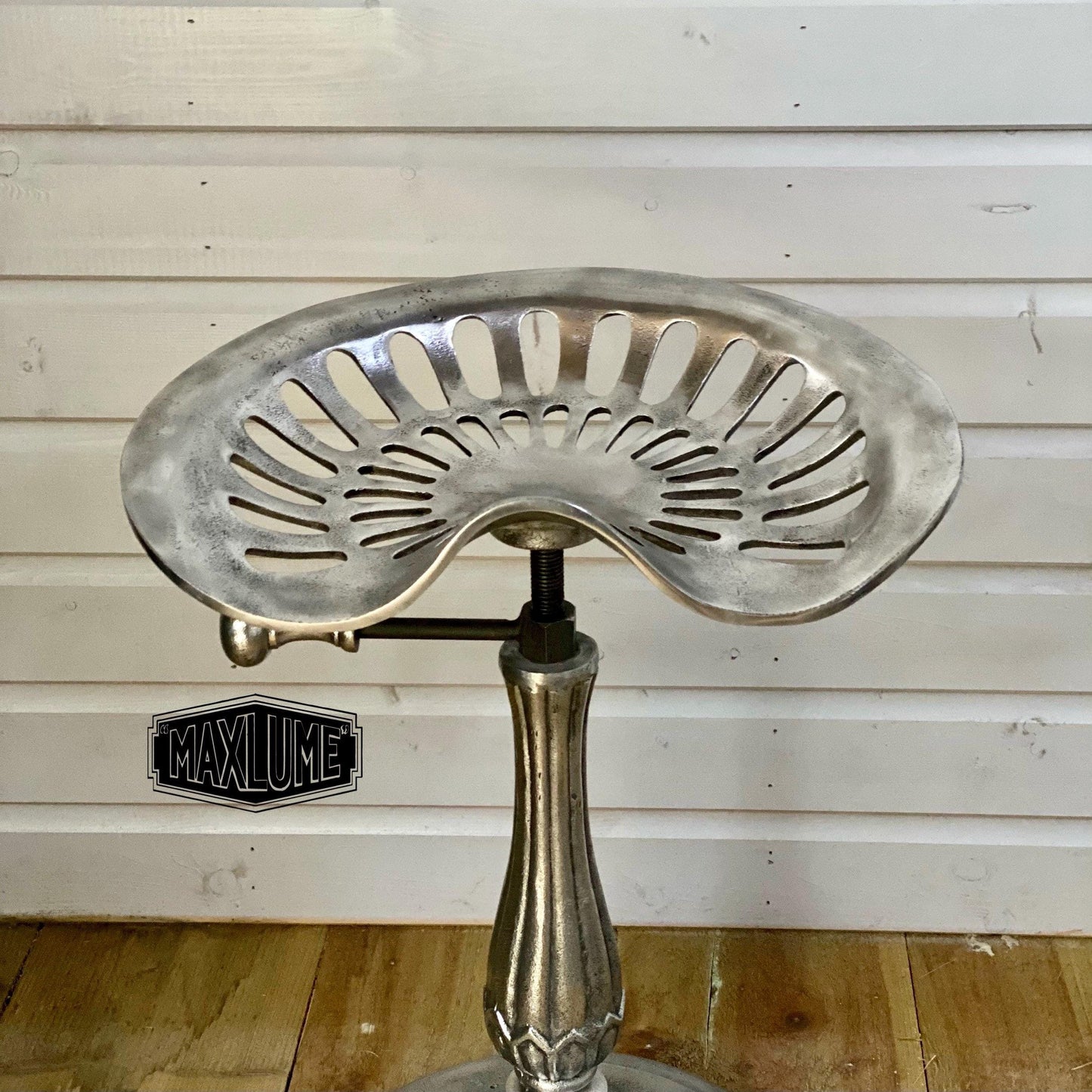 Tractor Seat Industrial Solid Bar Stool | Vintage Style | Solid Cast Metal | Floor Standing