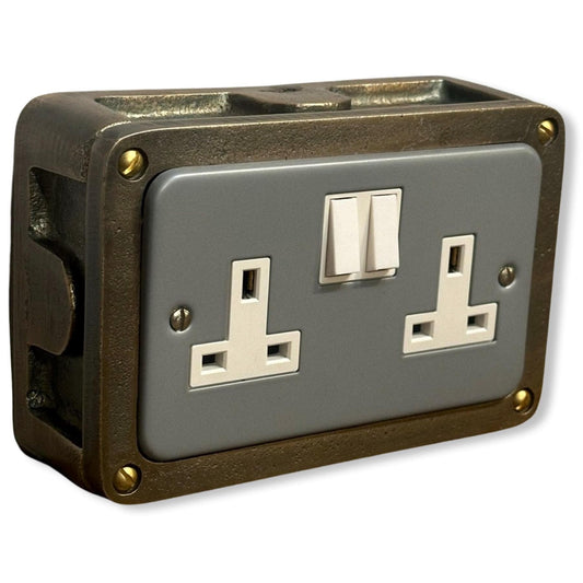 Grey Metal Clad Double Switched 13A Power Socket 230V 2 Gang 2G Socket Antique Brass Conduit Switch Industrial