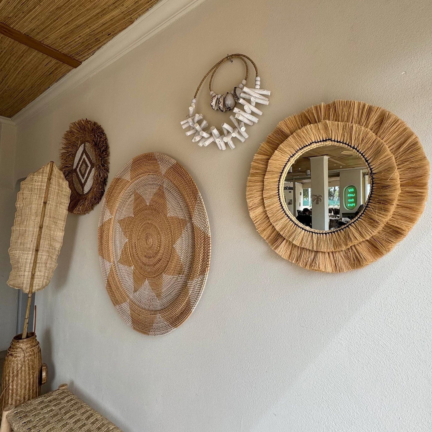 Maxlume ~ Handmade Round Wall Glass Mirror double contour cane raffia for an ultra trendy decoration | made by hand | 22 Inch