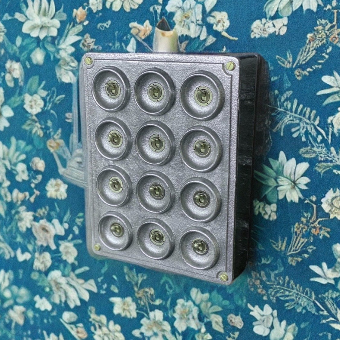 12 Gang 2 Way Solid Cast Metal Surface Mounting Conduit Light Switch Industrial - BS EN Approved Vintage Crabtree 1950’s Style